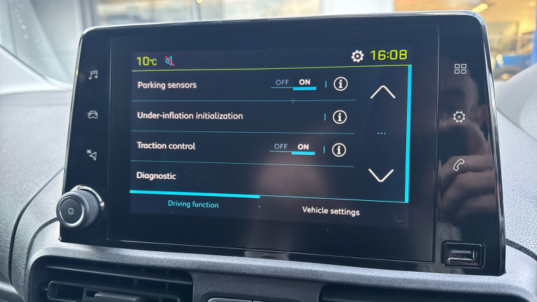 Peugeot Partner E-Standard 800 100kW 50kWh Professional Premium + Van Auto